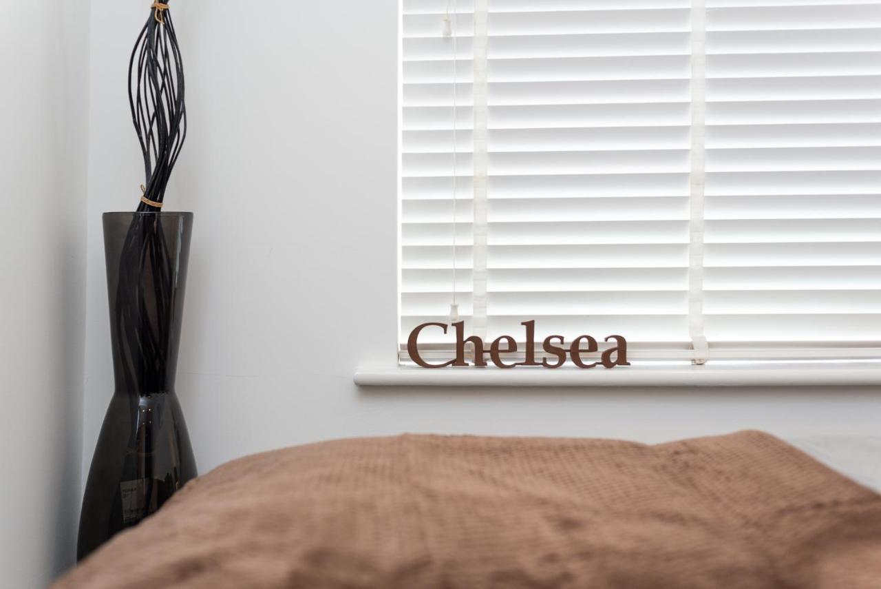 London'S Modern Nuance Apartment - Battersea Kültér fotó